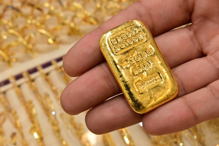 Gold uae sudan windfall creates rush dealers