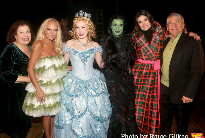 Wicked movie idina menzel kristin chenoweth cameo