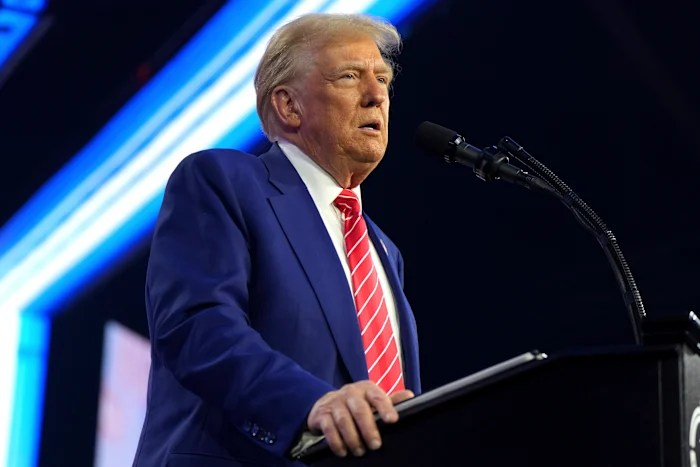 Biden commutes death row trump
