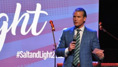 Pete hegseth donald trump pardon war crimes military