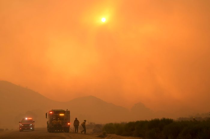 Evacuation alert error phones los angeles county fires