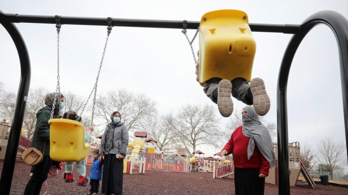 Afghan teen evacuee separated family usa