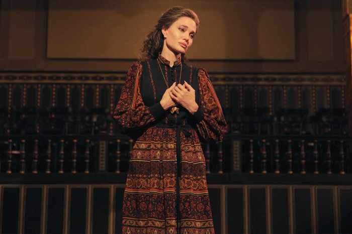 Maria callas angelina jolie netflix maria