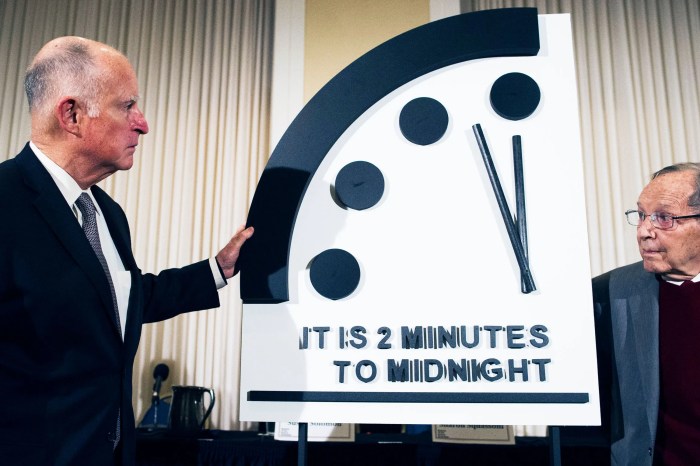 Doomsday reloj midnight segundos famoso apocalipsis Doomsday reloj midnight segundos famoso apocalipsis
