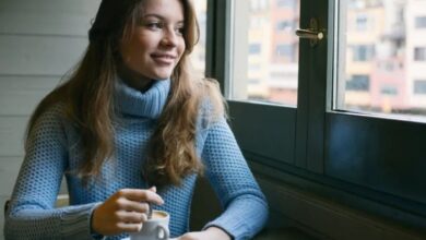 How to make being single during the holidays be fun