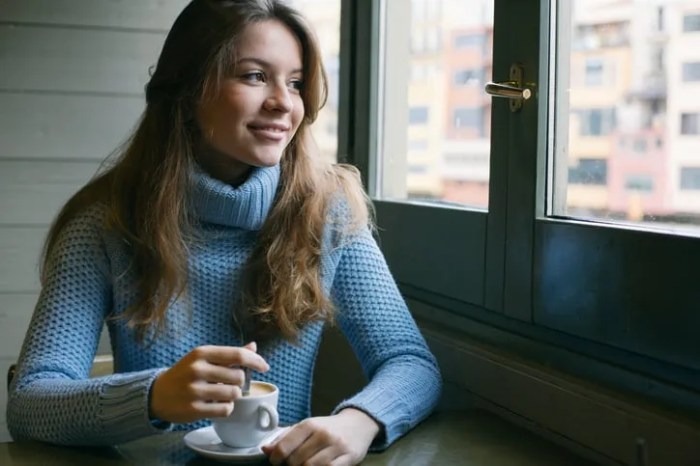 How to make being single during the holidays be fun